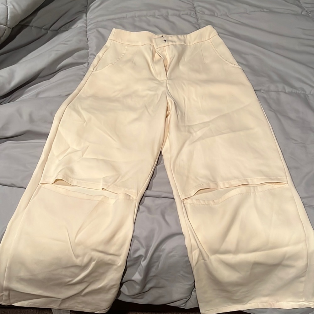 Women’s Prettylittlething pants